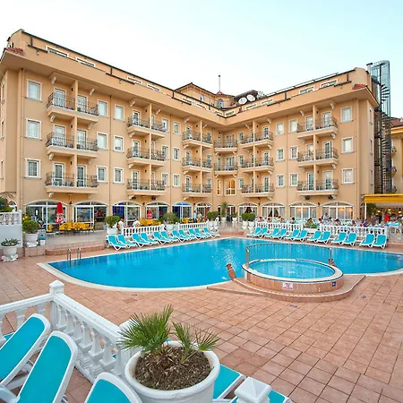 Hotel Sinatra 4*