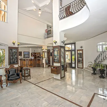 Sinatra Hotel 4*