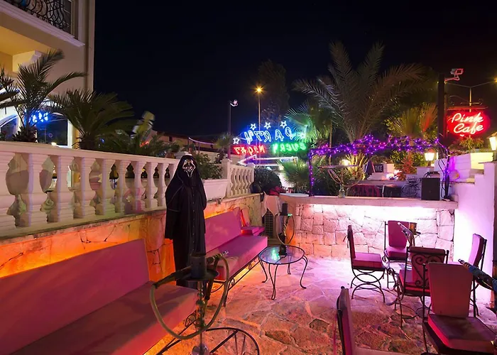 Ξενοδοχείο Sinatra 4*