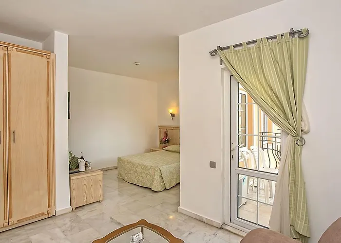 Ξενοδοχείο Sinatra 4*