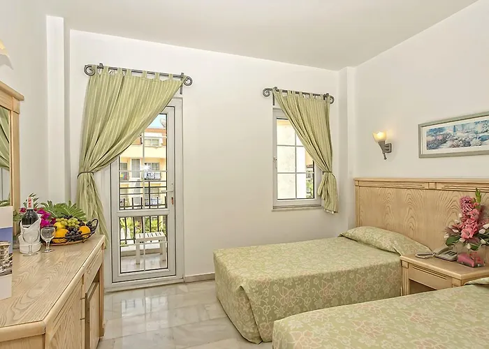 Ξενοδοχείο Sinatra Çamyuva